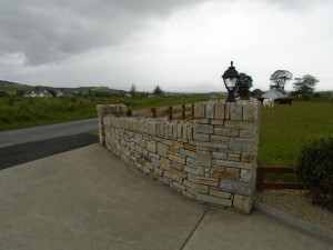 Donegal Quartz Entrance Wall            